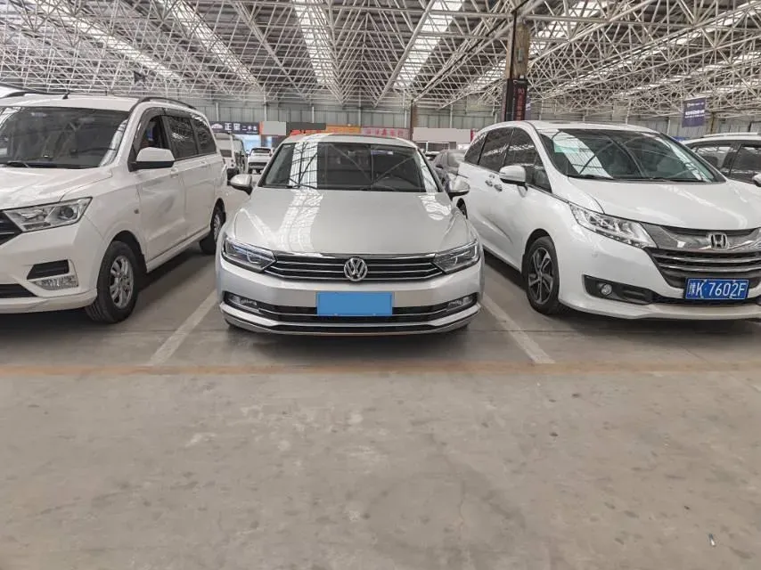 2018 Volkswagen Magotan 1.8T 180HP L4 7DCT,autocango,china used car exporter,china ev exporter,chinese used car exporter,chinese used ev exporter