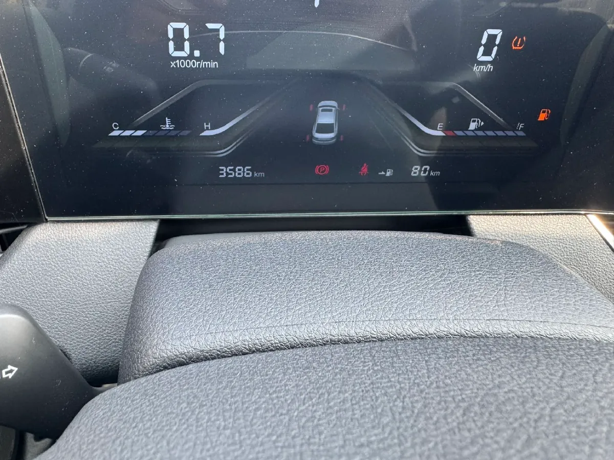 2023 Bestune B70 1.5T 169HP L4 7DCT,autocango,china used car exporter,china ev exporter,chinese used car exporter,chinese used ev exporter