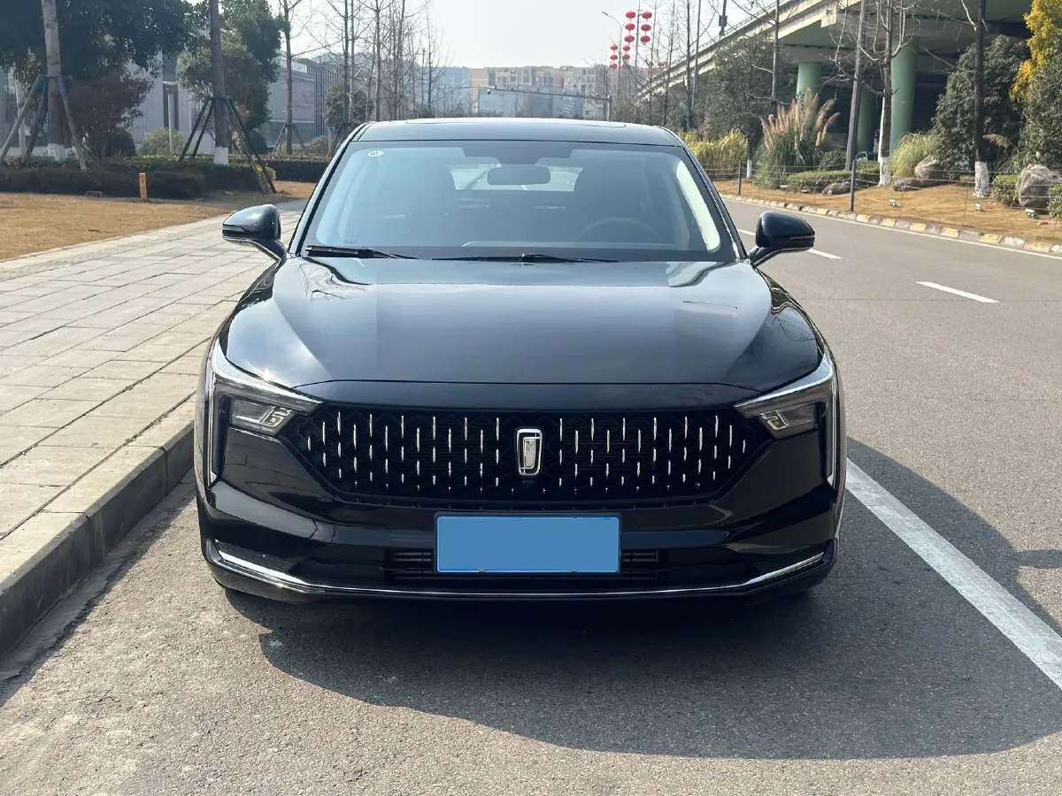 2023 Bestune B70 1.5T 169HP L4 7DCT,autocango,china used car exporter,china ev exporter,chinese used car exporter,chinese used ev exporter
