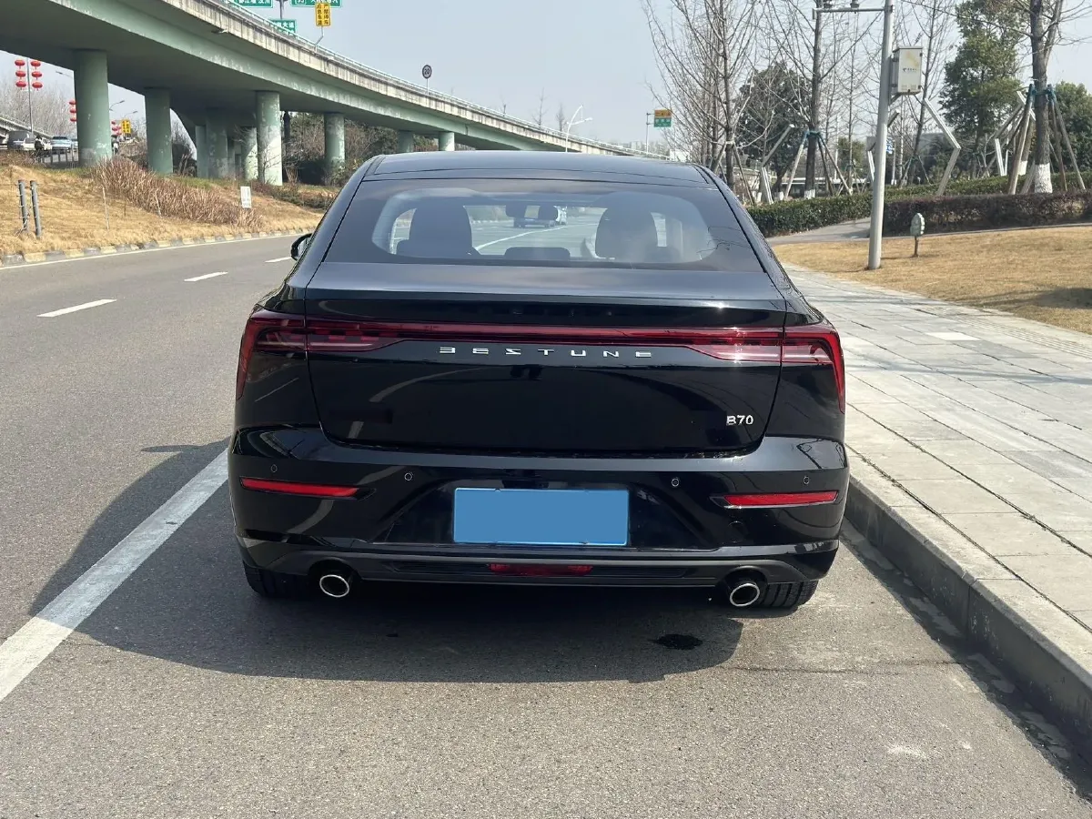 2023 Bestune B70 1.5T 169HP L4 7DCT,autocango,china used car exporter,china ev exporter,chinese used car exporter,chinese used ev exporter