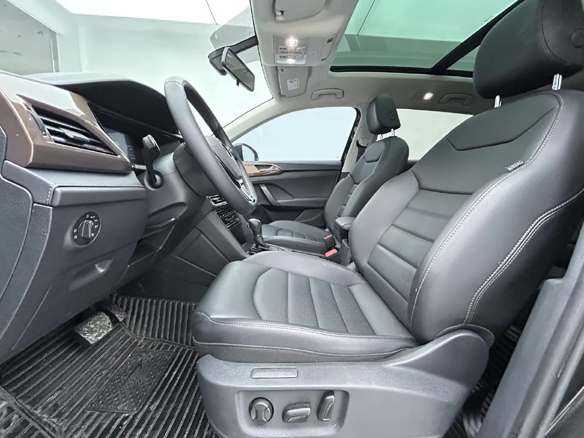 2022 Volkswagen Tharu 1.4T 150HP L4 7DCT,autocango,china used car exporter,china ev exporter,chinese used car exporter,chinese used ev exporter