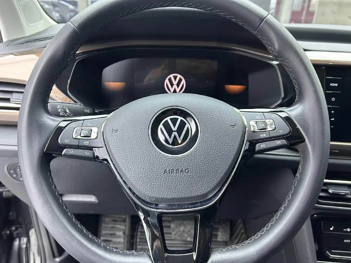 2022 Volkswagen Tharu 1.4T 150HP L4 7DCT,autocango,china used car exporter,china ev exporter,chinese used car exporter,chinese used ev exporter