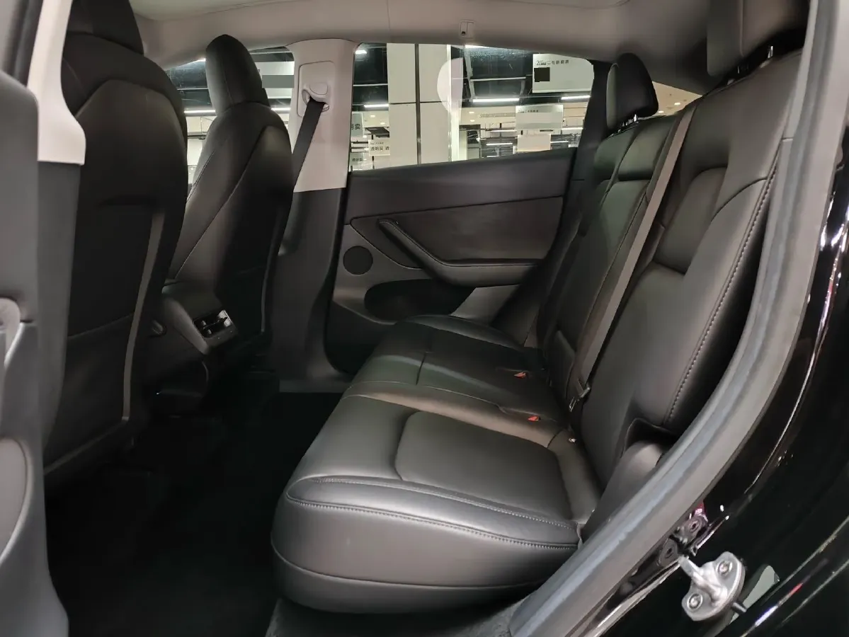 2022 Tesla Model Y BEV 60KWH,autocango,china used car exporter,china ev exporter,chinese used car exporter,chinese used ev exporter