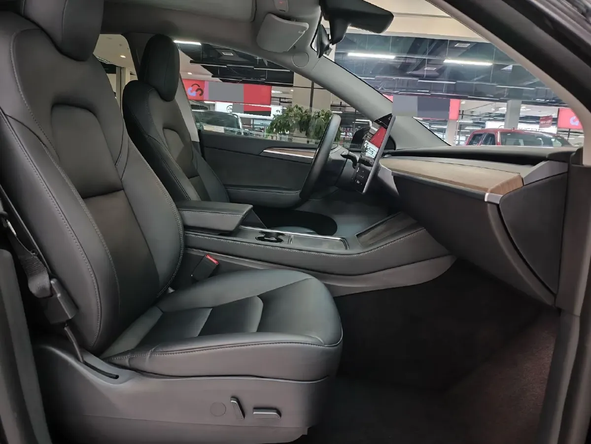 2022 Tesla Model Y BEV 60KWH,autocango,china used car exporter,china ev exporter,chinese used car exporter,chinese used ev exporter