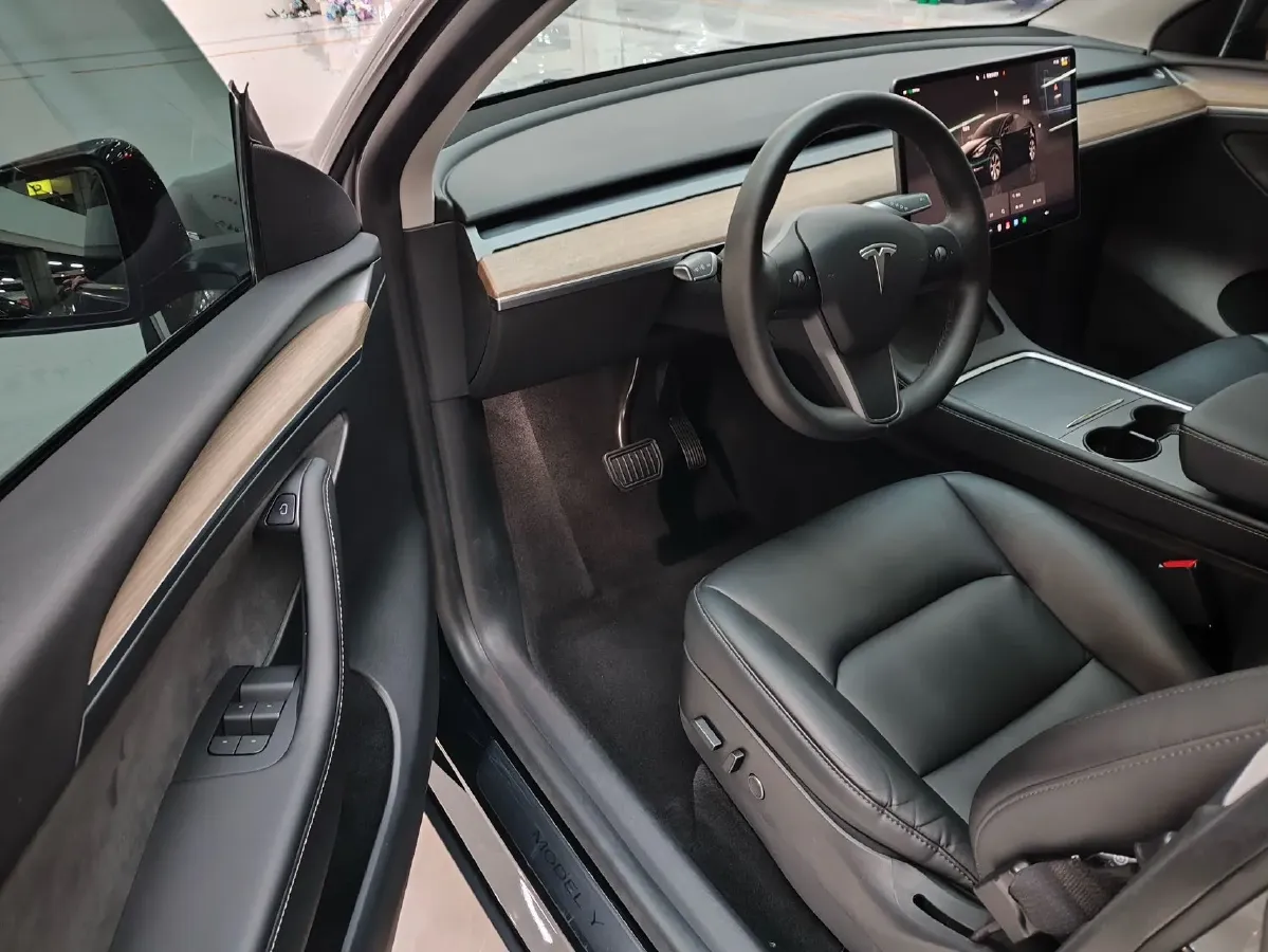 2022 Tesla Model Y BEV 60KWH,autocango,china used car exporter,china ev exporter,chinese used car exporter,chinese used ev exporter