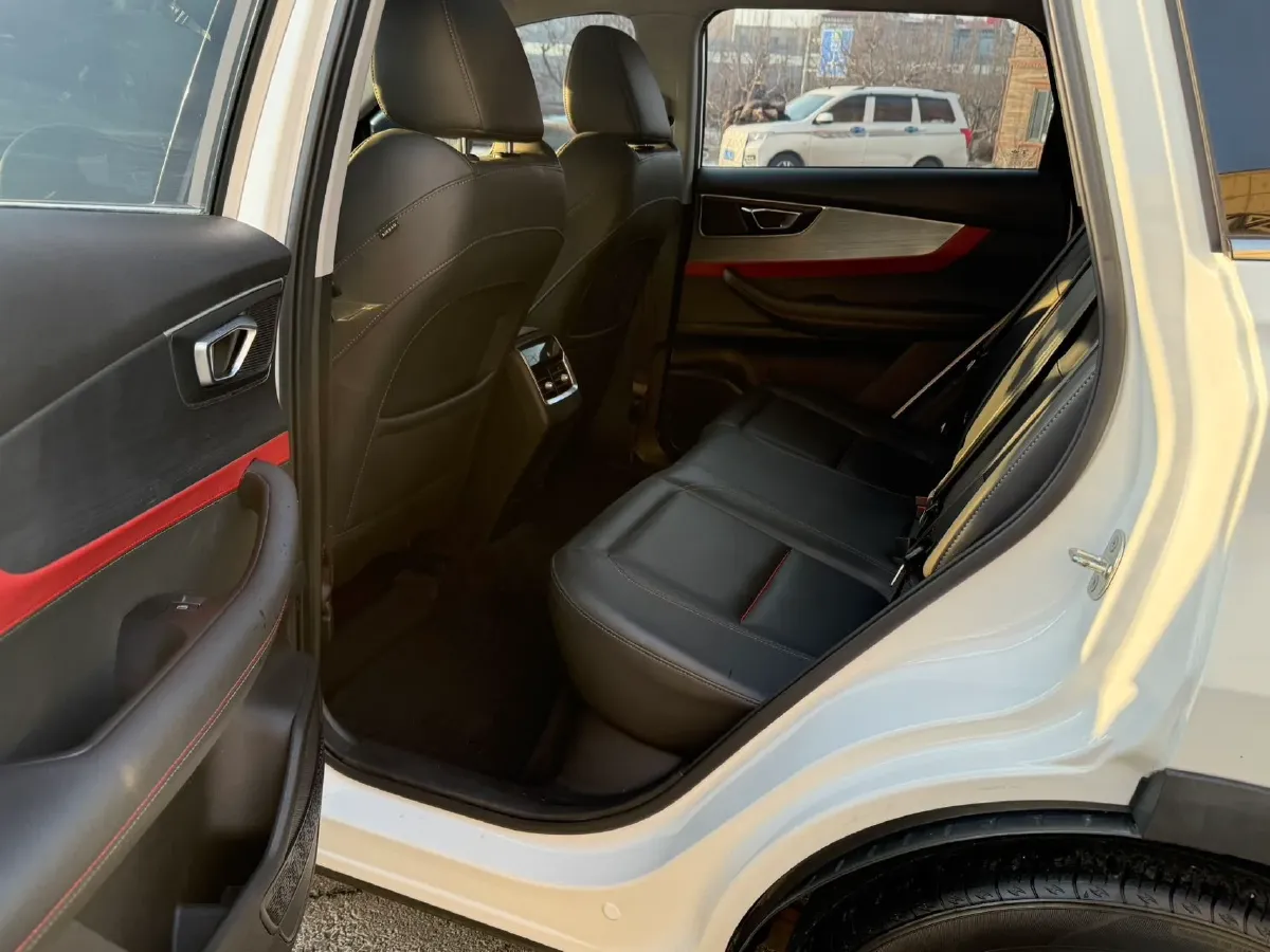 2022 Chery Tiggo 7 1.5T 156HP L4 CVT,autocango,china used car exporter,china ev exporter,chinese used car exporter,chinese used ev exporter