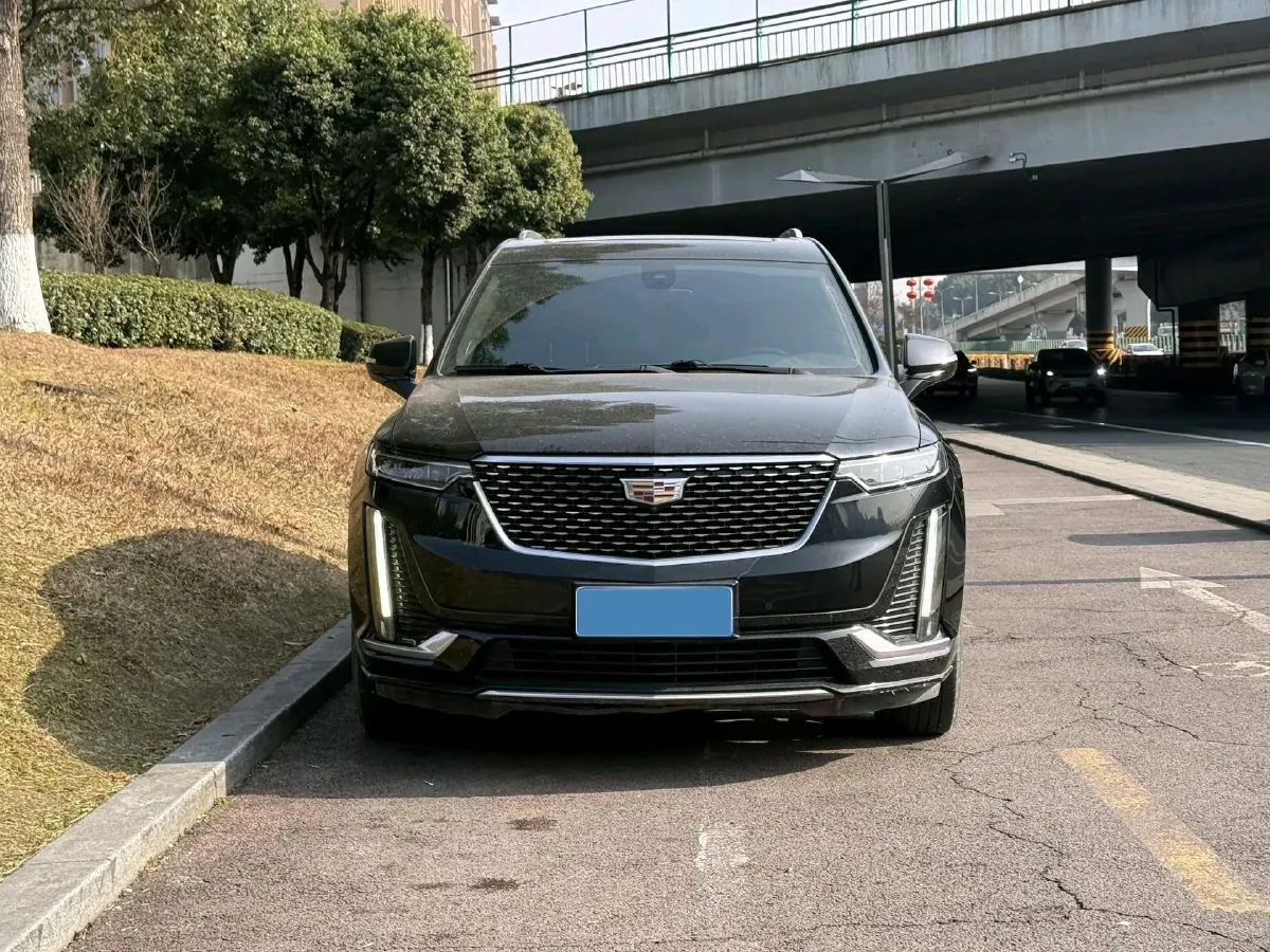 2022 Cadillac XT6 2.0T 237HP L4 9AT,autocango,china used car exporter,china ev exporter,chinese used car exporter,chinese used ev exporter