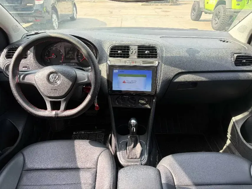 2016 Volkswagen Polo 1.4L 90HP L4 6AT,autocango,china used car exporter,china ev exporter,chinese used car exporter,chinese used ev exporter