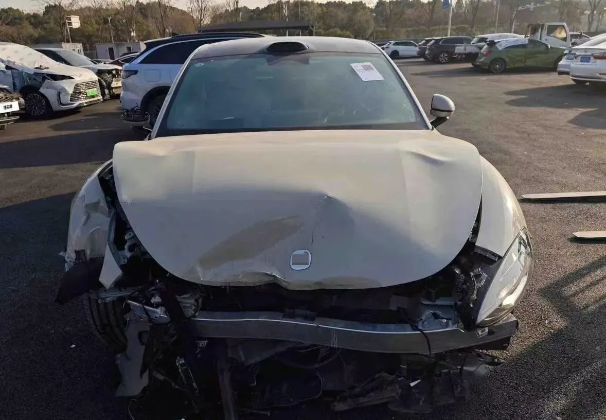 2024 MI SU7 BEV 101KWH,autocango,china used car exporter,china ev exporter,chinese used car exporter,chinese used ev exporter