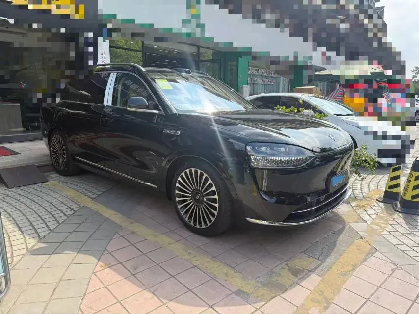 2025 AITO AITO M9 REEV 160HP REEV 52KWH,autocango,china used car exporter,china ev exporter,chinese used car exporter,chinese used ev exporter