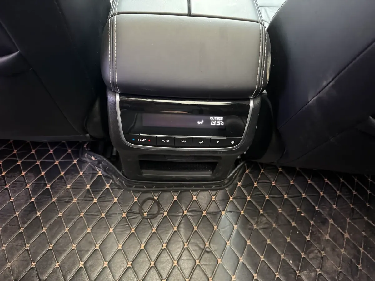 2024 GAC Trumpchi GS8 2.0T 252HP L4 8AT,autocango,china used car exporter,china ev exporter,chinese used car exporter,chinese used ev exporter