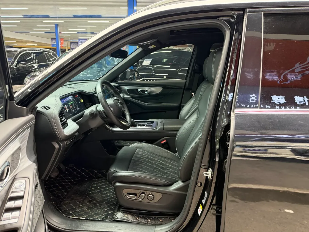 2024 GAC Trumpchi GS8 2.0T 252HP L4 8AT,autocango,china used car exporter,china ev exporter,chinese used car exporter,chinese used ev exporter