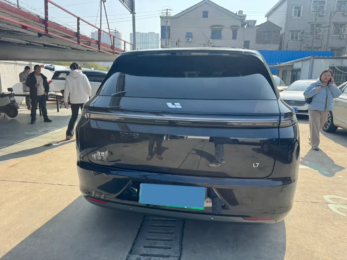 2023 Li L7 Range Extended 154HP REEV 40.9KWH,autocango,china used car exporter,china ev exporter,chinese used car exporter,chinese used ev exporter