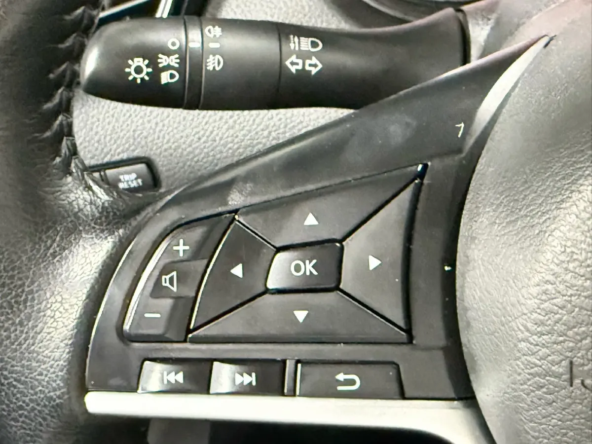 2022 Nissan X-Trail 2.0L 151HP L4 CVT,autocango,china used car exporter,china ev exporter,chinese used car exporter,chinese used ev exporter