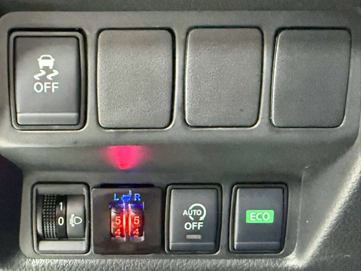 2022 Nissan X-Trail 2.0L 151HP L4 CVT,autocango,china used car exporter,china ev exporter,chinese used car exporter,chinese used ev exporter