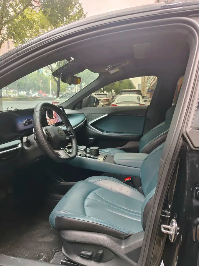 2023 MG 7 2.0T 261HP L4 9AT,autocango,china used car exporter,china ev exporter,chinese used car exporter,chinese used ev exporter