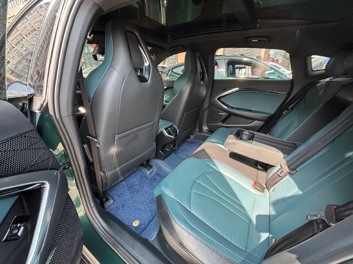 2023 MG 7 1.5T 188HP L4 7DCT,autocango,china used car exporter,china ev exporter,chinese used car exporter,chinese used ev exporter