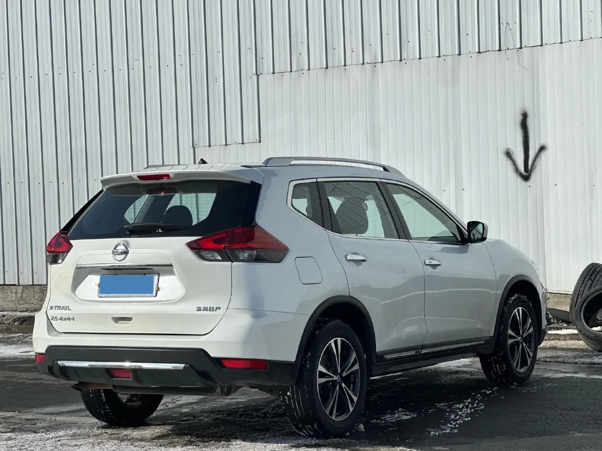 2021 Nissan X-Trail 2.5L 181HP L4 CVT,autocango,china used car exporter,china ev exporter,chinese used car exporter,chinese used ev exporter