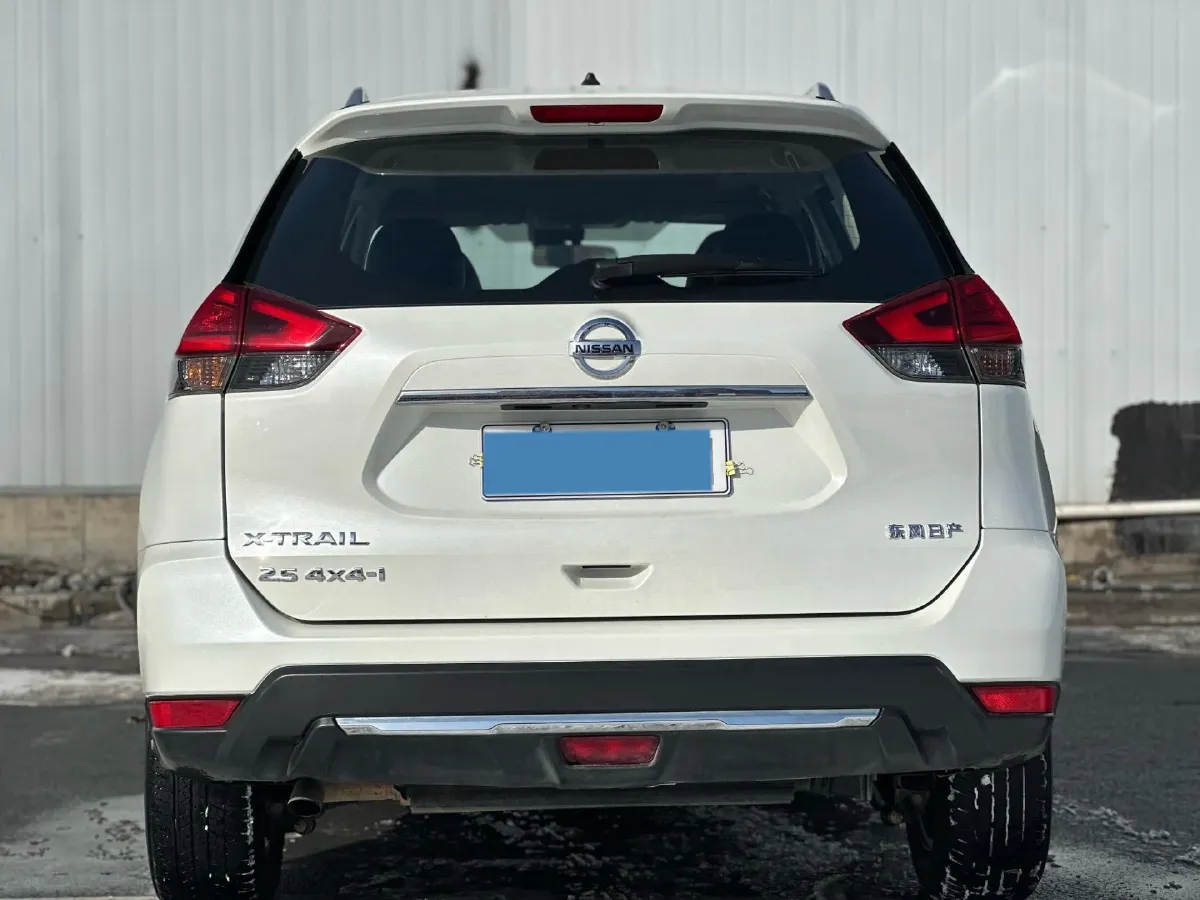 2021 Nissan X-Trail 2.5L 181HP L4 CVT,autocango,china used car exporter,china ev exporter,chinese used car exporter,chinese used ev exporter