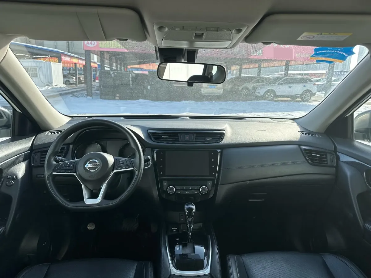 2021 Nissan X-Trail 2.5L 181HP L4 CVT,autocango,china used car exporter,china ev exporter,chinese used car exporter,chinese used ev exporter