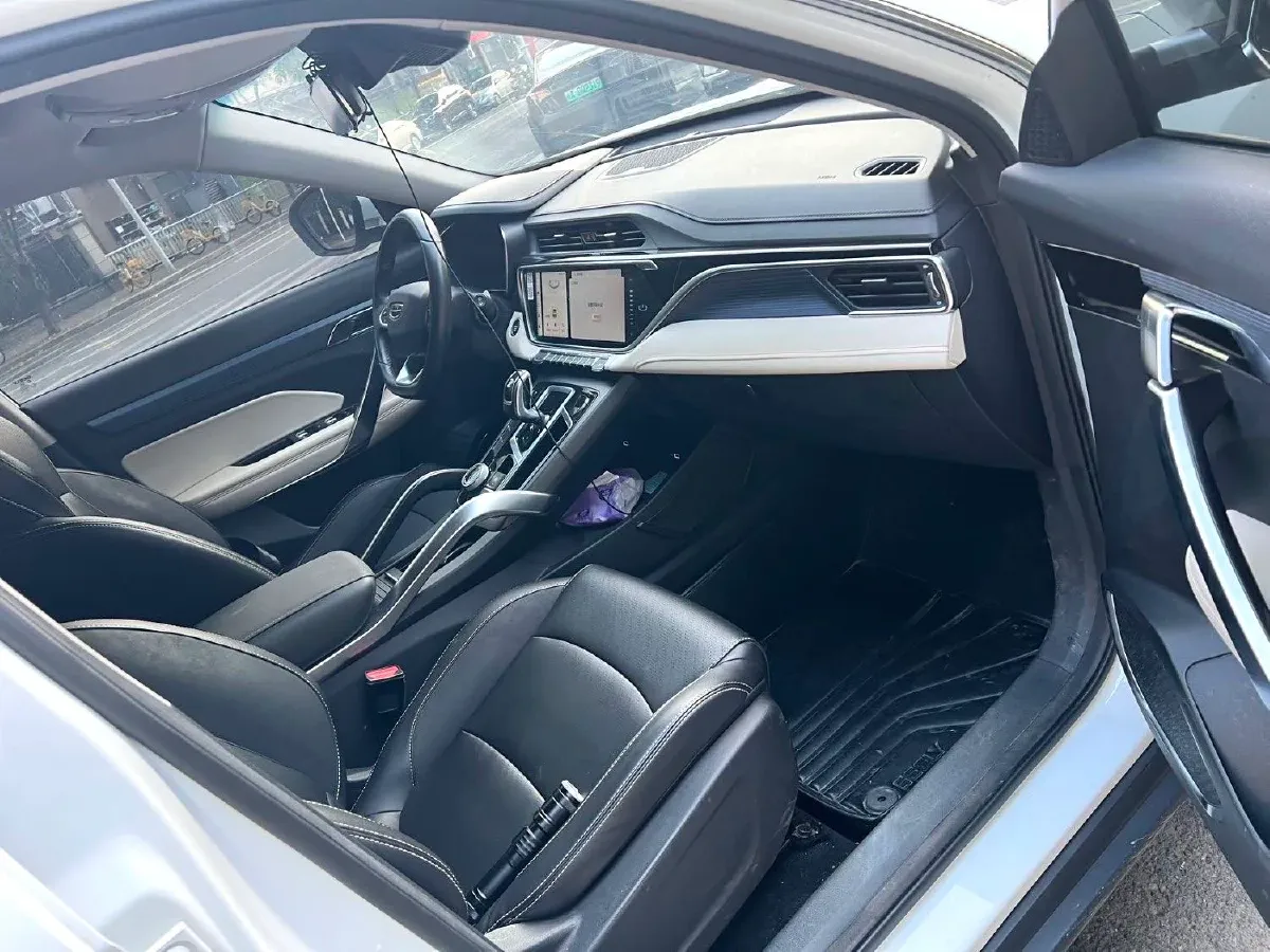 2022 Geely Azkarra 1.8T 184HP L4 7DCT,autocango,china used car exporter,china ev exporter,chinese used car exporter,chinese used ev exporter