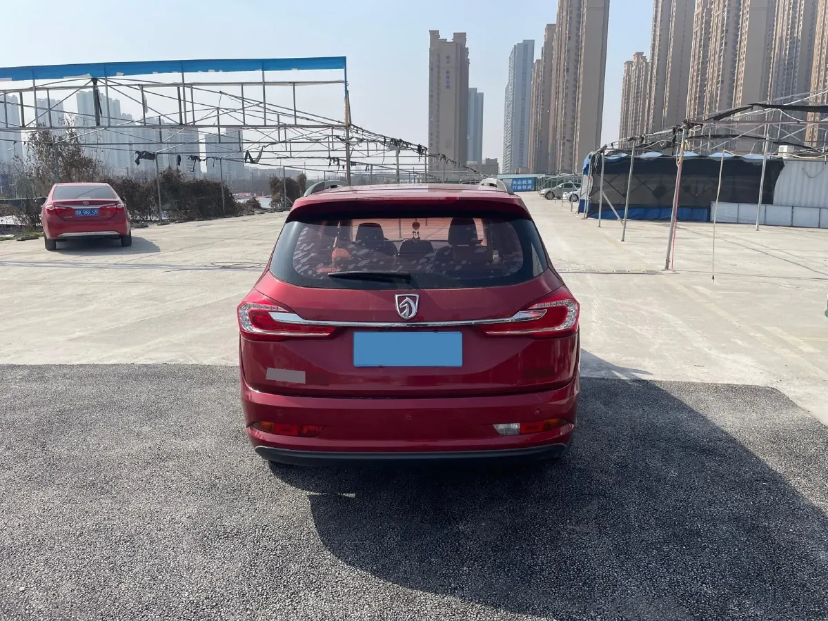 2017 BaoJun 310 1.5L 112HP L4 6MT,autocango,china used car exporter,china ev exporter,chinese used car exporter,chinese used ev exporter