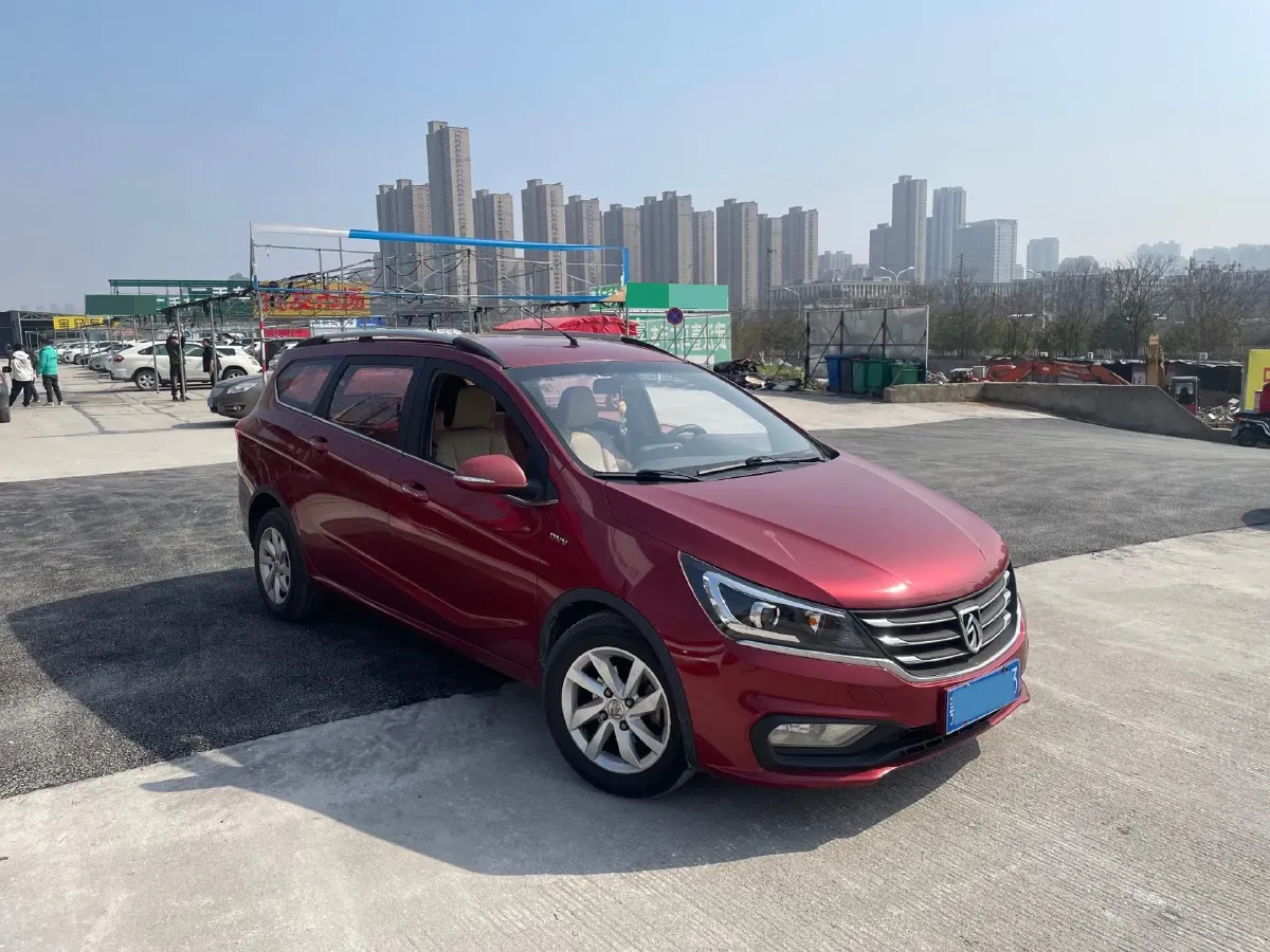 2017 BaoJun 310 1.5L 112HP L4 6MT,autocango,china used car exporter,china ev exporter,chinese used car exporter,chinese used ev exporter