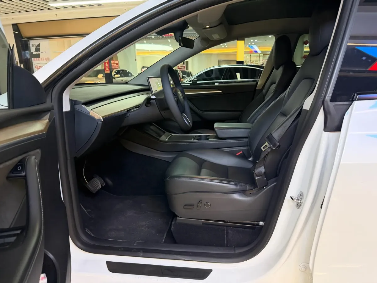 2021 Tesla Model Y BEV 60KWH,autocango,china used car exporter,china ev exporter,chinese used car exporter,chinese used ev exporter