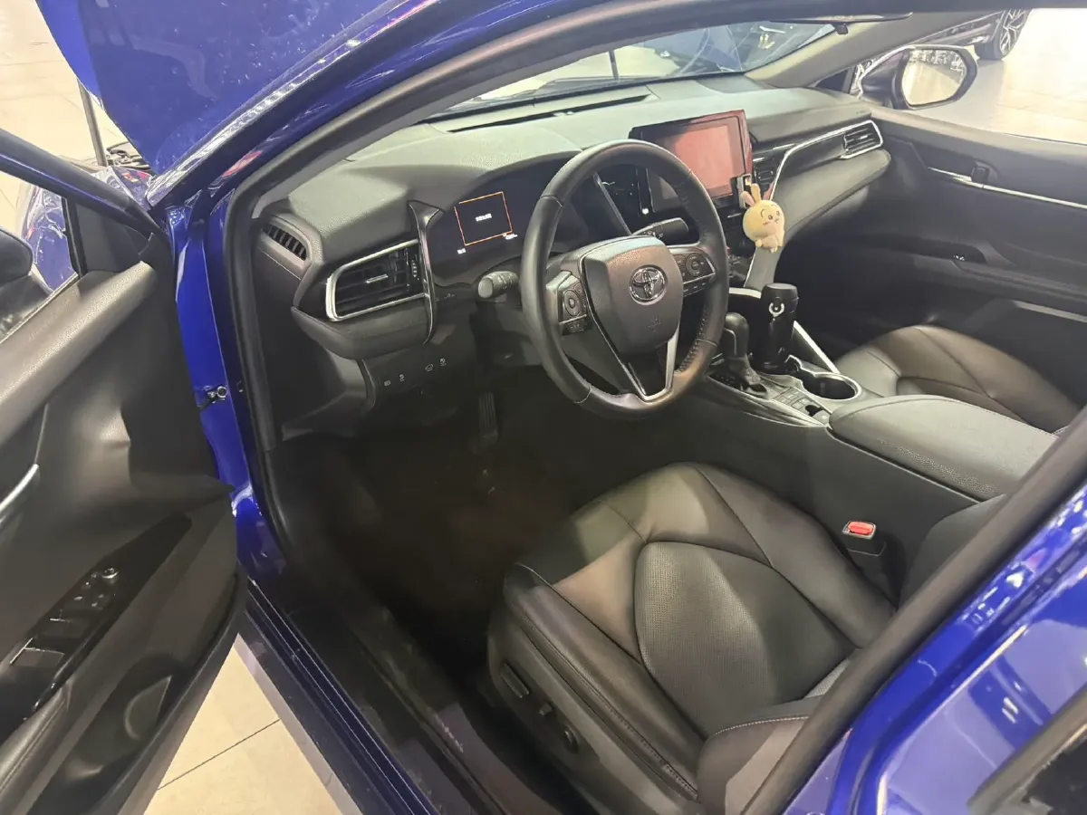2023 Toyota Camry 2.5L 178HP L4 E-CVT Hybrid,autocango,china used car exporter,china ev exporter,chinese used car exporter,chinese used ev exporter