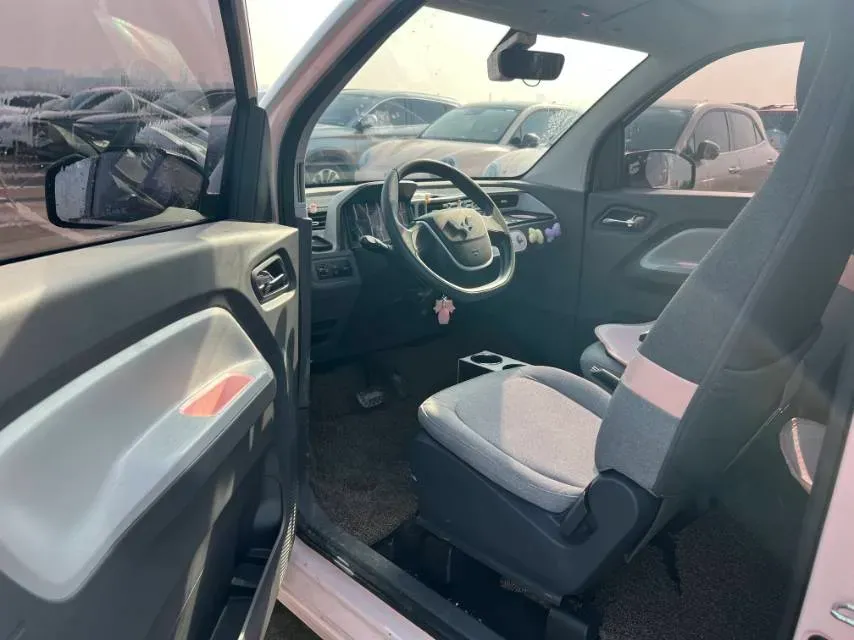2022 WuLing HongGuang MINI EV BEV 9.3KWH,autocango,china used car exporter,china ev exporter,chinese used car exporter,chinese used ev exporter