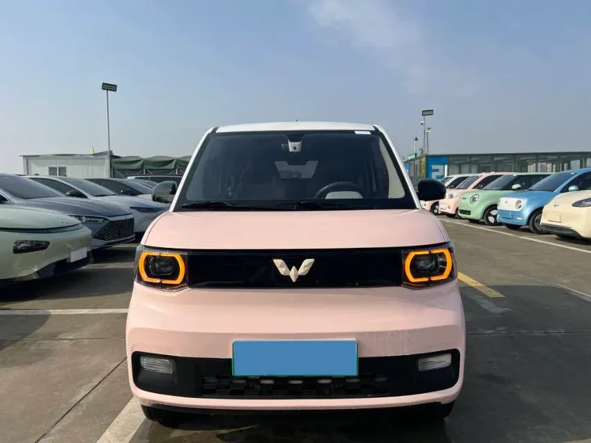 2022 WuLing HongGuang MINI EV BEV 9.3KWH,autocango,china used car exporter,china ev exporter,chinese used car exporter,chinese used ev exporter