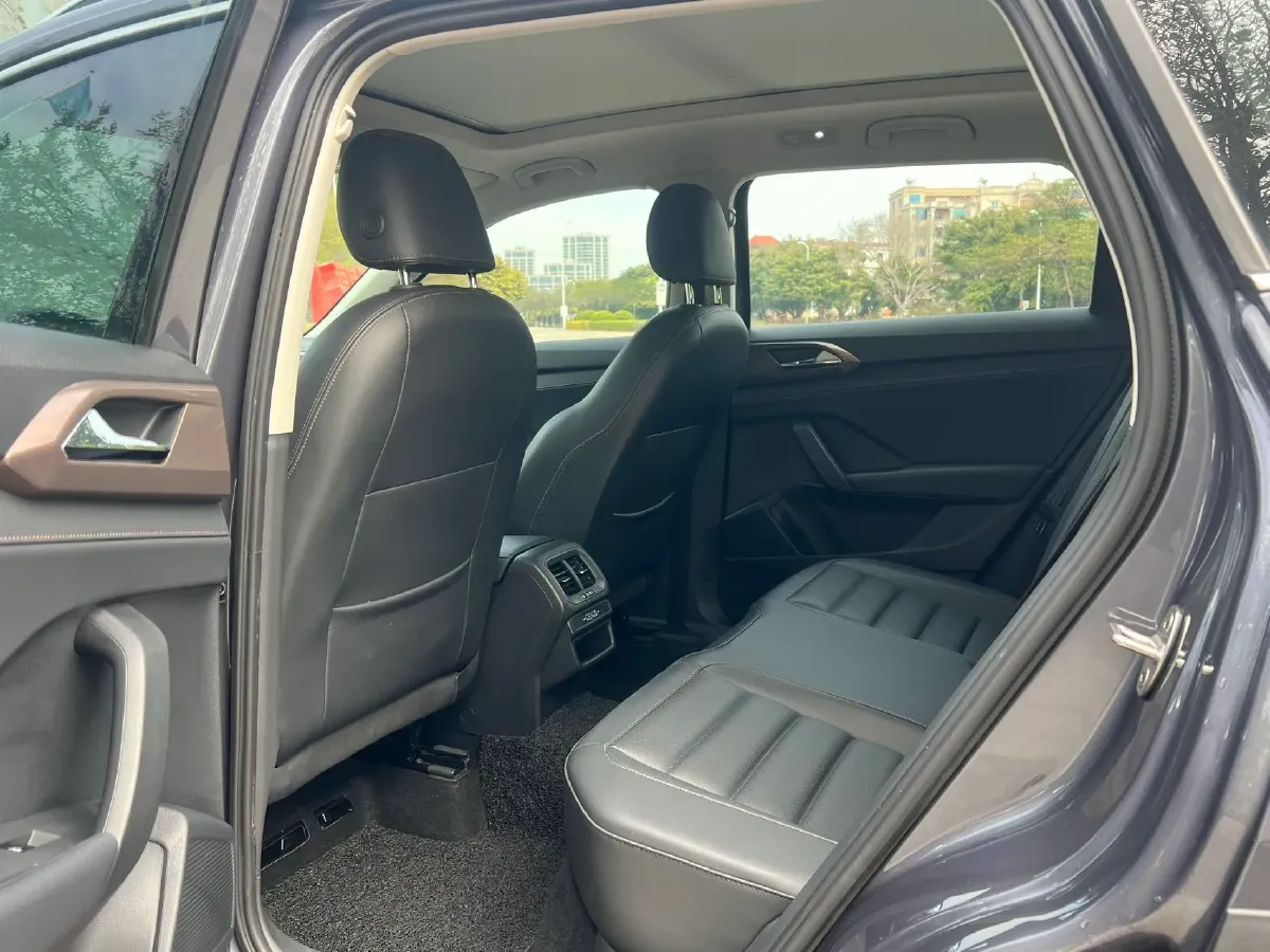 2020 Volkswagen Tharu 1.4T 150HP L4 7DCT,autocango,china used car exporter,china ev exporter,chinese used car exporter,chinese used ev exporter