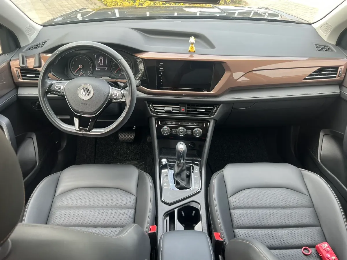 2020 Volkswagen Tharu 1.4T 150HP L4 7DCT,autocango,china used car exporter,china ev exporter,chinese used car exporter,chinese used ev exporter