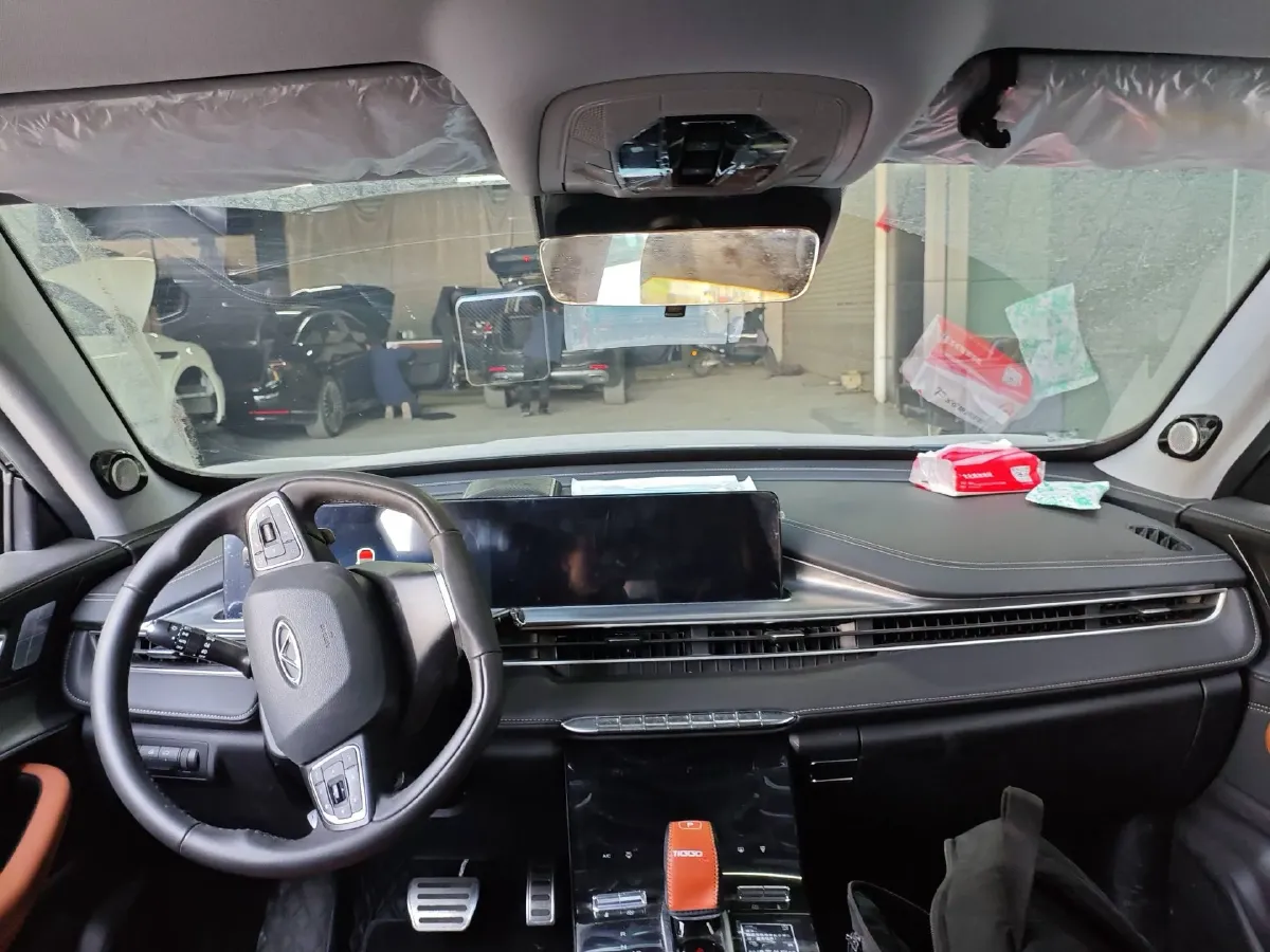 2021 Chery Tiggo 8 Plus 1.6T 197HP L4 7DCT,autocango,china used car exporter,china ev exporter,chinese used car exporter,chinese used ev exporter