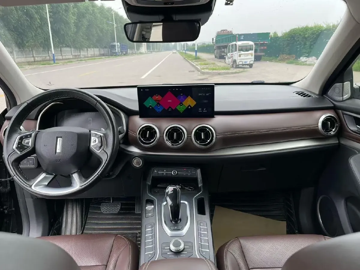 2020 WEY VV6 2.0T 227HP L4 7DCT,autocango,china used car exporter,china ev exporter,chinese used car exporter,chinese used ev exporter