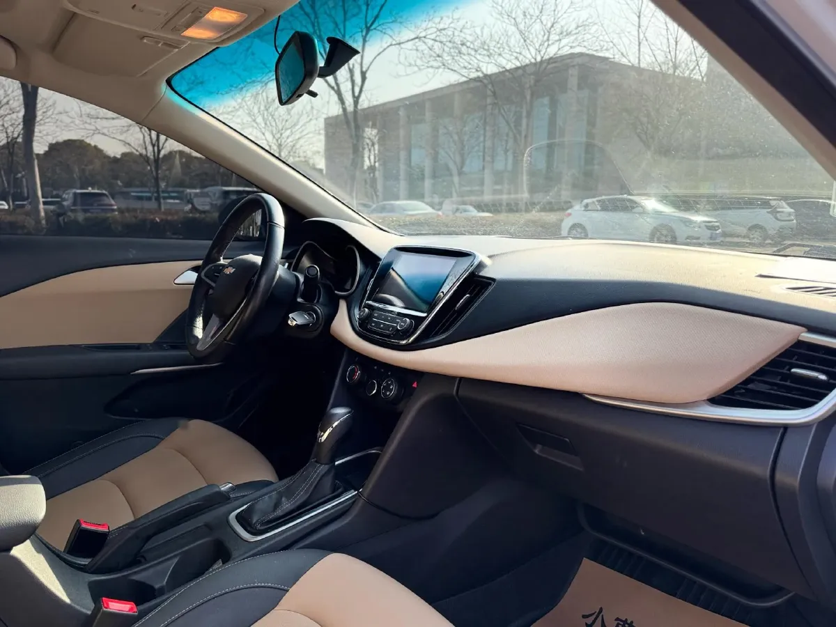 2020 Chevrolet Monza 1.5L 113HP L4 6AT,autocango,china used car exporter,china ev exporter,chinese used car exporter,chinese used ev exporter