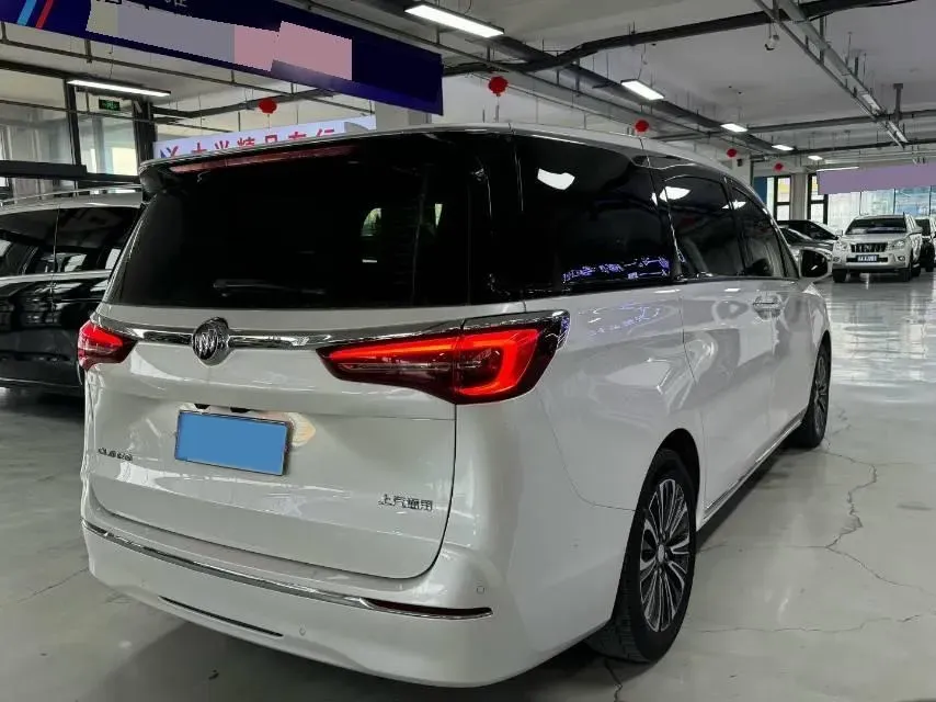 2023 Buick GL8 2.0T 237HP L4 9AT,autocango,china used car exporter,china ev exporter,chinese used car exporter,chinese used ev exporter