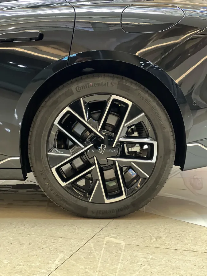 2025 Avatr 06 REEV 156HP REEV,autocango,china used car exporter,china ev exporter,chinese used car exporter,chinese used ev exporter