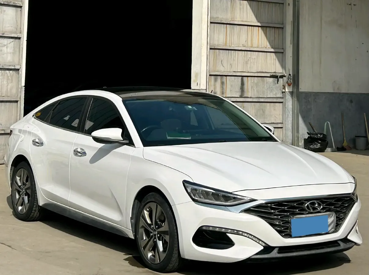 2019 Hyundai La Festa 1.6T 190HP L4 7DCT,autocango,china used car exporter,china ev exporter,chinese used car exporter,chinese used ev exporter