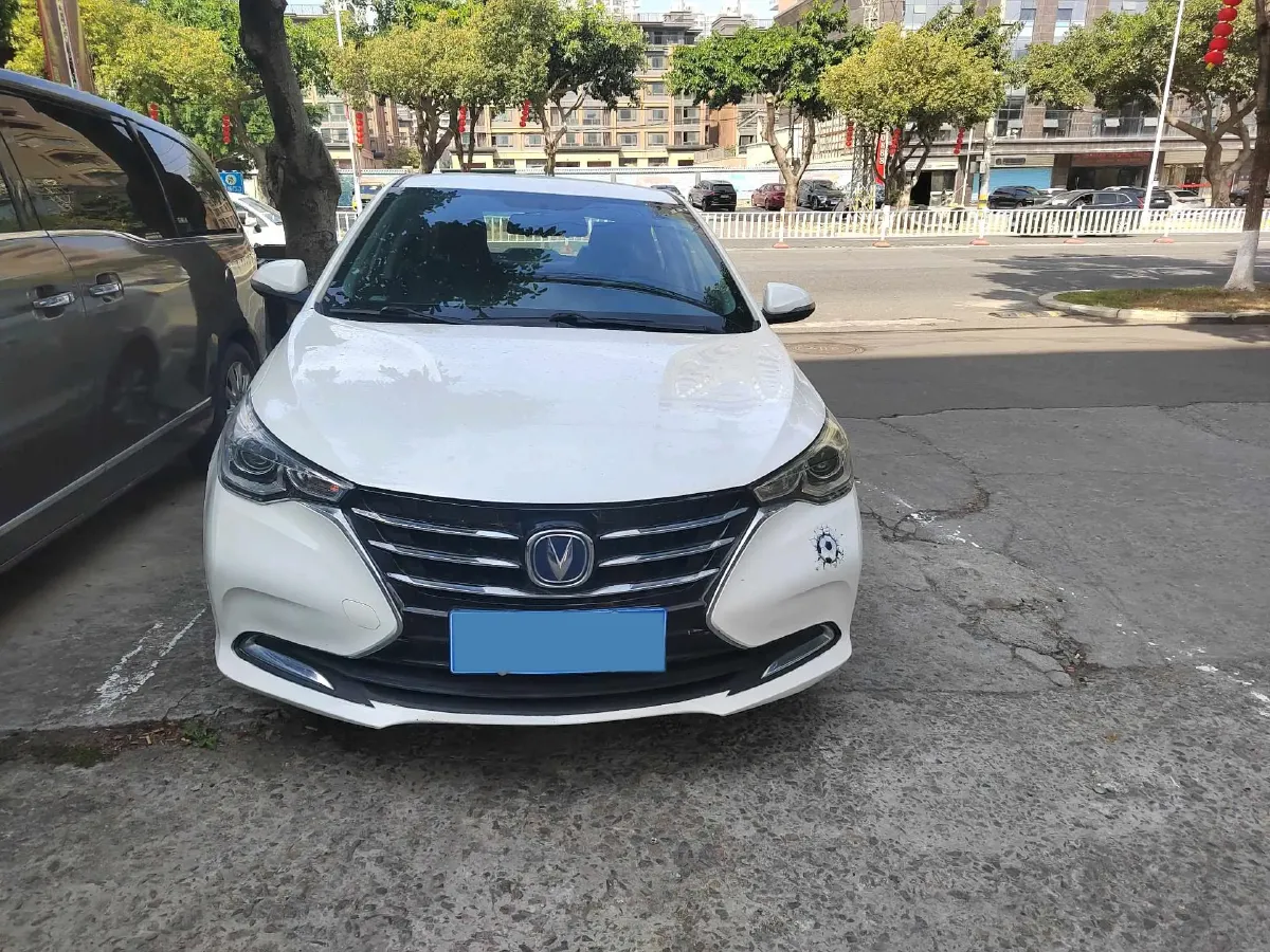 2019 ChangAn Alsvin 1.5L 107HP L4 5DCT,autocango,china used car exporter,china ev exporter,chinese used car exporter,chinese used ev exporter