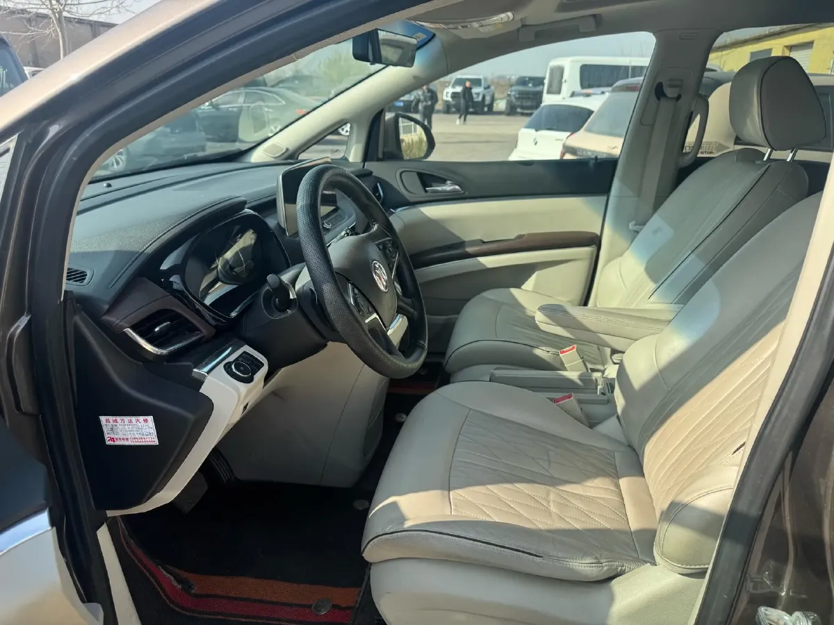 2022 Buick GL8 2.0T 237HP L4 9AT,autocango,china used car exporter,china ev exporter,chinese used car exporter,chinese used ev exporter