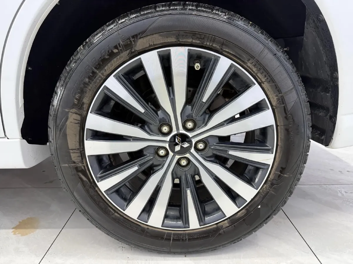 2021 Mitsubishi Outlander 2.0L 166HP L4 CVT,autocango,china used car exporter,china ev exporter,chinese used car exporter,chinese used ev exporter