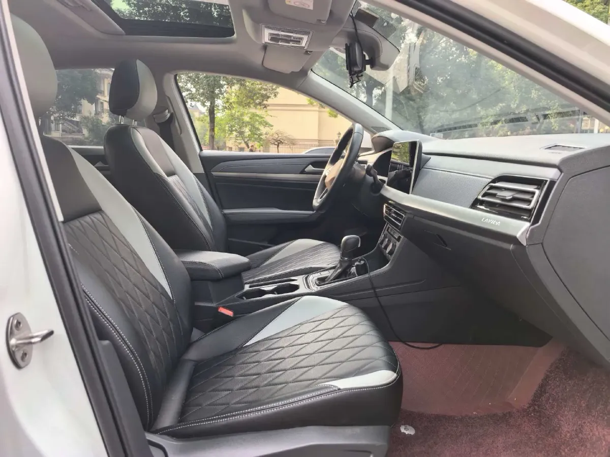 2024 Volkswagen Lavida 1.5T 160HP L4 7DCT,autocango,china used car exporter,china ev exporter,chinese used car exporter,chinese used ev exporter