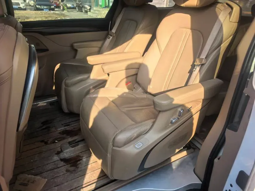 2021 Buick GL8 2.0T 237HP L4 9AT,autocango,china used car exporter,china ev exporter,chinese used car exporter,chinese used ev exporter