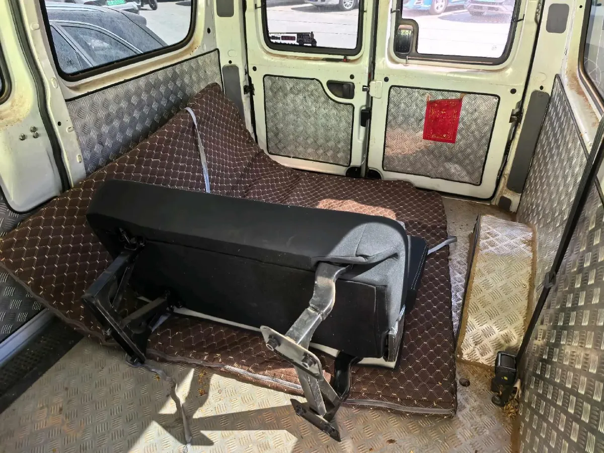 2023 MAXUS XinTu V80 2.0T 127HP L4 6MT,autocango,china used car exporter,china ev exporter,chinese used car exporter,chinese used ev exporter