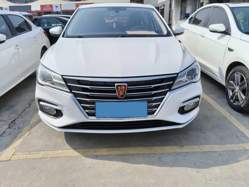 2020 Roewe i5 1.5L 120HP L4 5MT,autocango,china used car exporter,china ev exporter,chinese used car exporter,chinese used ev exporter