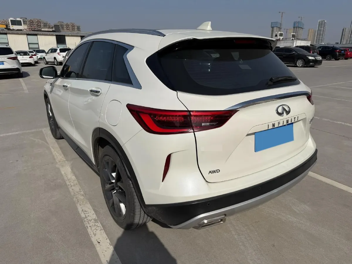 2022 Infiniti QX50 2.0T 261HP L4 CVT,autocango,china used car exporter,china ev exporter,chinese used car exporter,chinese used ev exporter