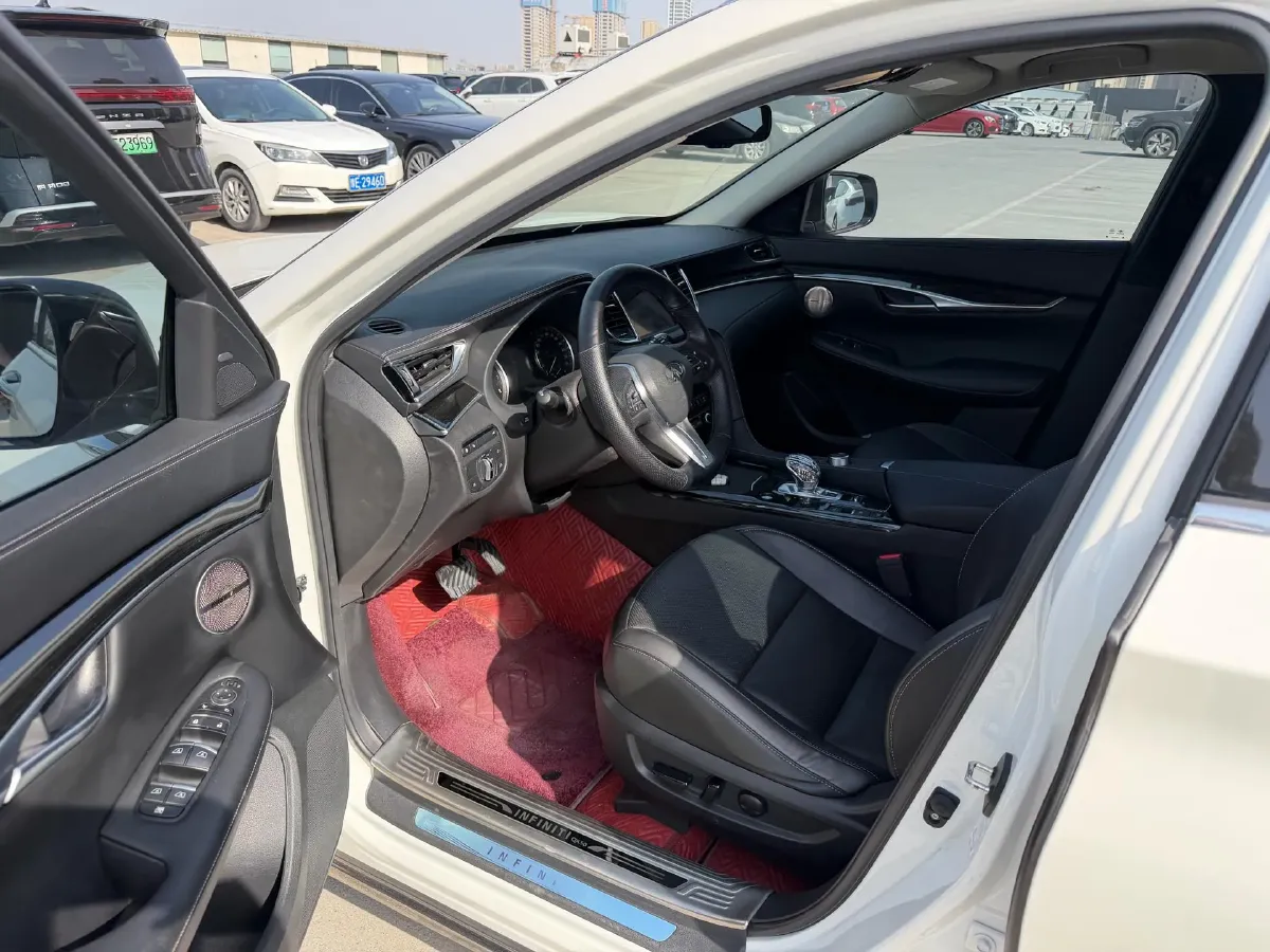 2022 Infiniti QX50 2.0T 261HP L4 CVT,autocango,china used car exporter,china ev exporter,chinese used car exporter,chinese used ev exporter