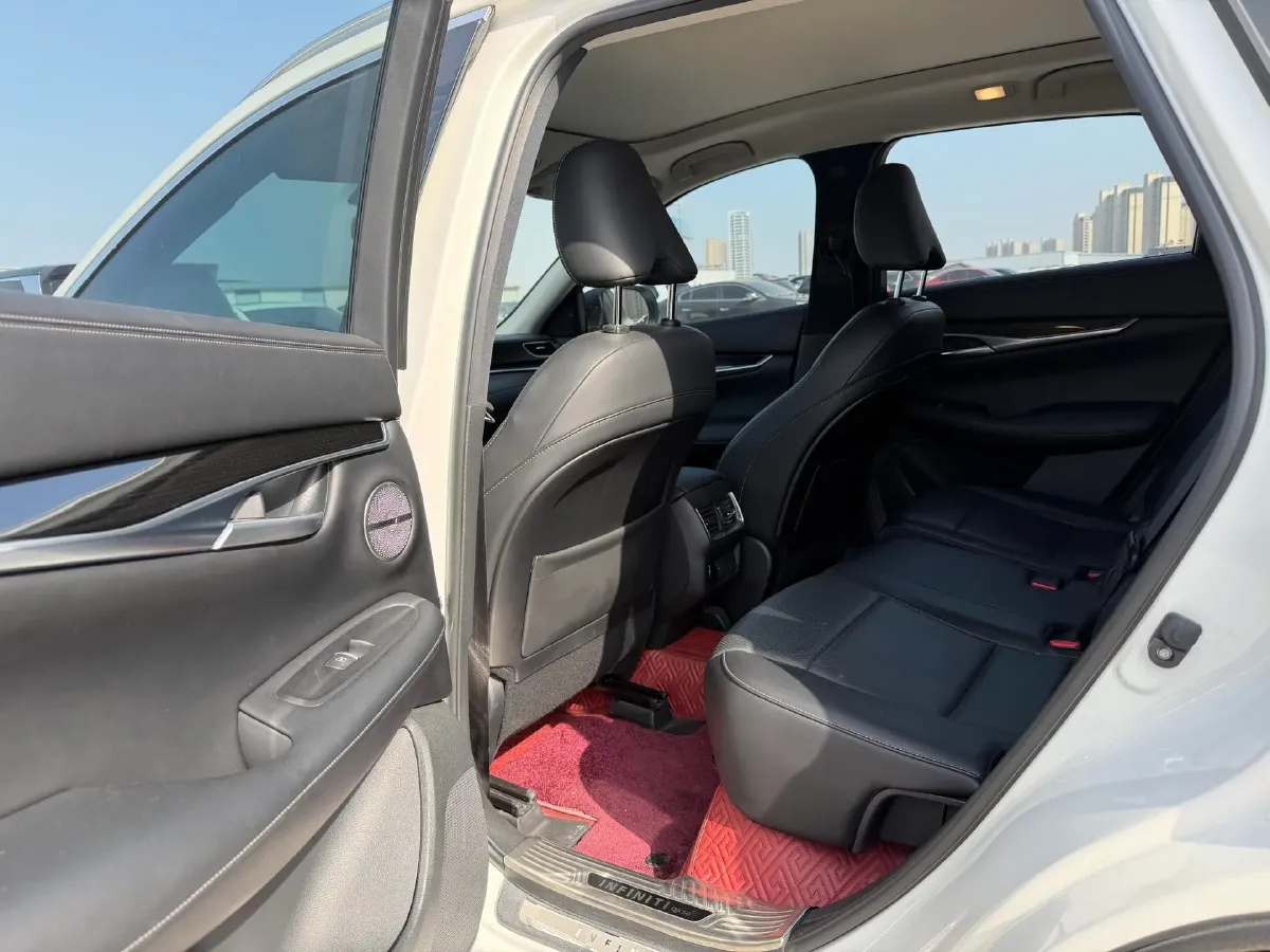 2022 Infiniti QX50 2.0T 261HP L4 CVT,autocango,china used car exporter,china ev exporter,chinese used car exporter,chinese used ev exporter