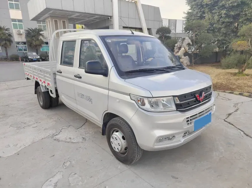 2023 WuLing RongGuang New Truck 2.0L 136HP L4 5MT,autocango,china used car exporter,china ev exporter,chinese used car exporter,chinese used ev exporter